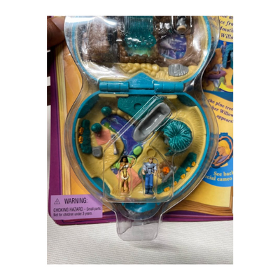 Vintage 1995 Disney Pocahontas Playcase. Tiny Collection Polly Pocket 14190