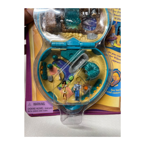 Vintage 1995 Disney Pocahontas Playcase. Tiny Collection Polly Pocket 14190