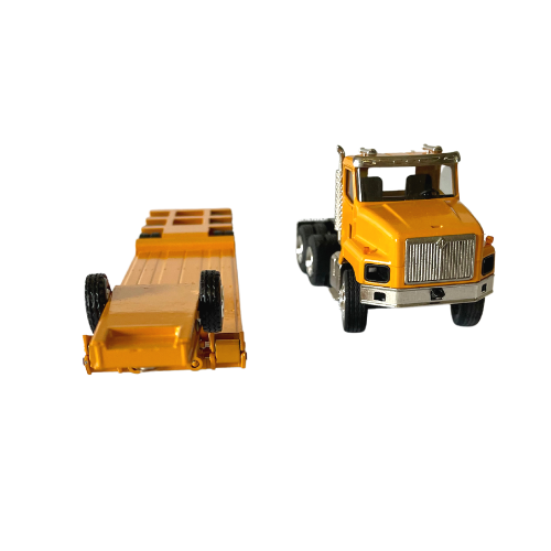 Conrad International 5600i with Talbert Lowboy Scale 1:50 64124/01